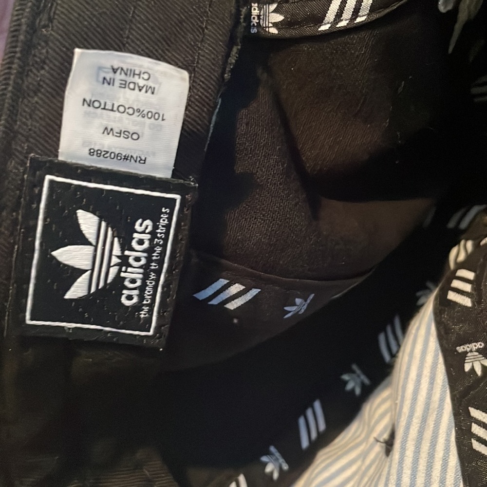 Adidas hat - Picture 3 of 3